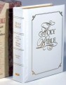 KJV Family Faith & Values Heritage Bible<BR>
White Bonded Leather - Giant Print